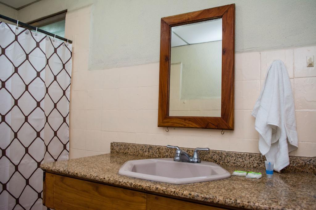 Hostal Casa Los Espinoza Манагуа Екстер'єр фото