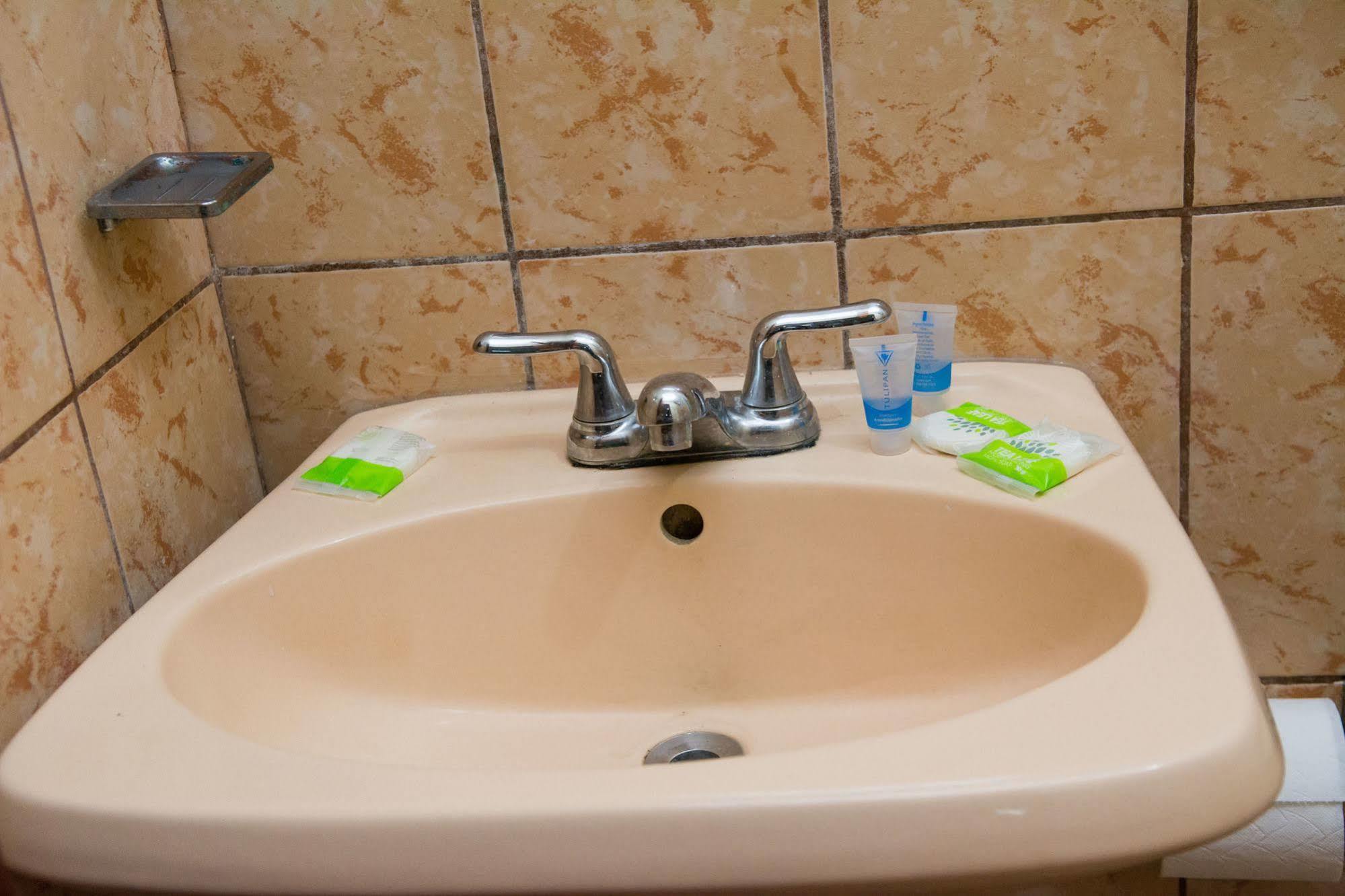 Hostal Casa Los Espinoza Манагуа Екстер'єр фото
